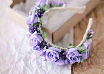 Montar tiara em casa nunca foi tão fácil, bonito e lucrativo