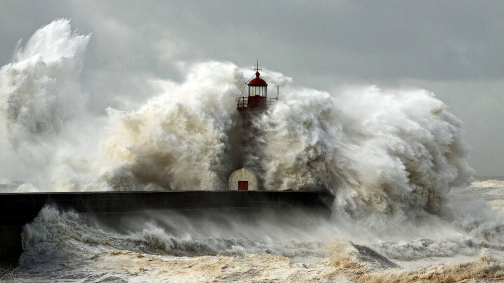 O significado de sonhar com tsunami segundo especialistas
