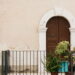 Como decorar a varanda com móveis reaproveitados