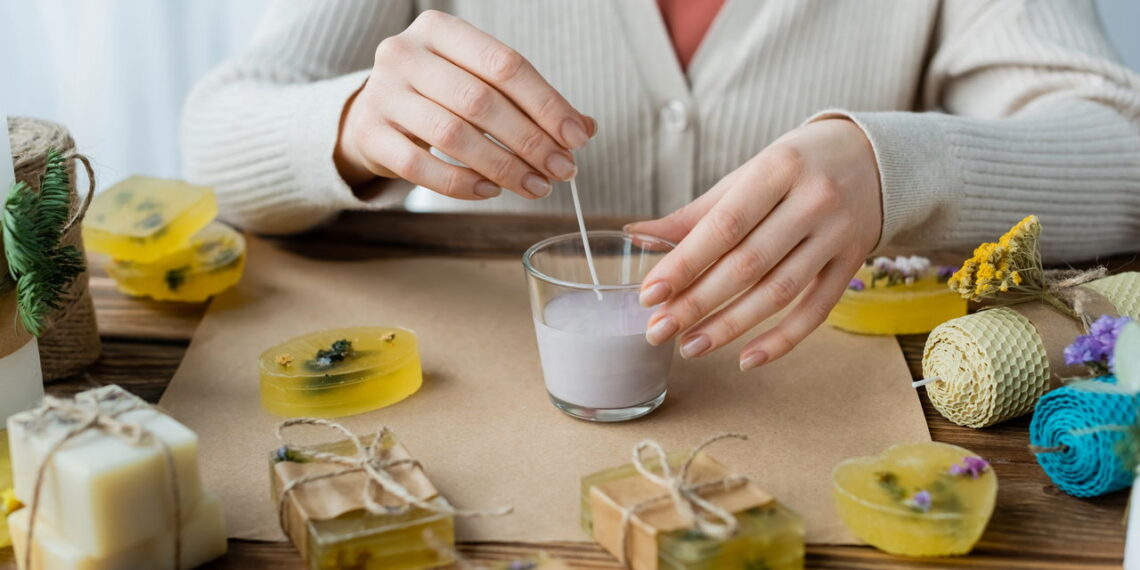 Essa receita de velas aromáticas transformou o jeito de perfumar a casa