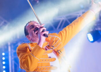 De imigrante rejeitado ao maior ícone que o rock já conheceu!