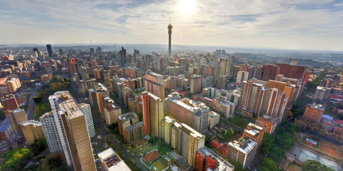 Cidade encanta turistas com suas paisagens urbanas deslumbrantes!
