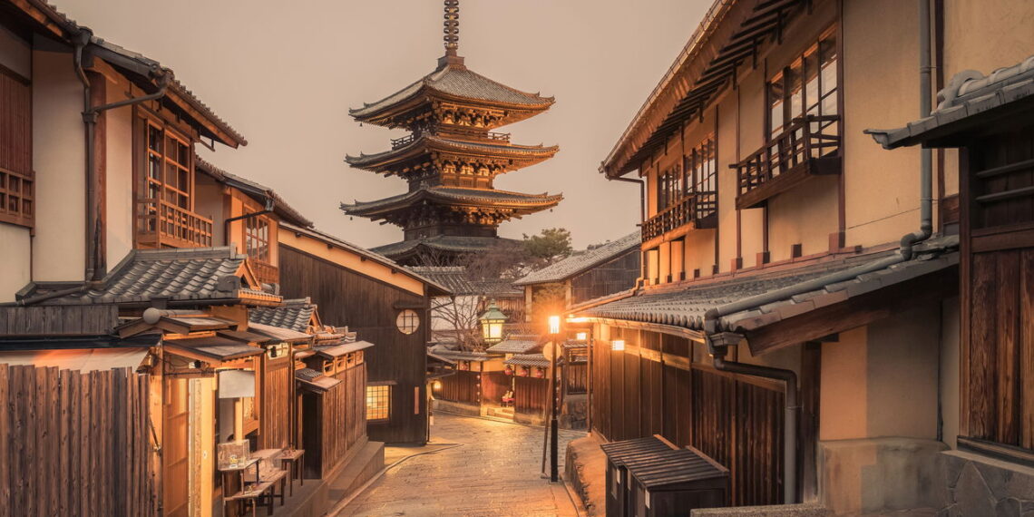 Essa cidade japonesa encanta o mundo com ruas limpas e quase zero criminalidade