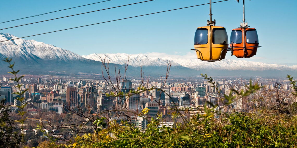 Capital chilena se destaca como um dos principais centros urbanos da América do Sul