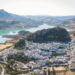 O segredo da cidade que vive sob pedras e encanta o mundo