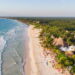 Paraíso turístico muito aclamado pelas praias de areia branca e águas cristalinas