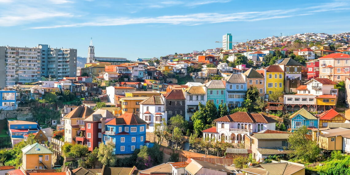 Cidade conhecida mundialmente por suas colinas coloridas e sua linda arquitetura!