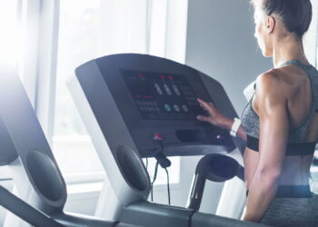 Cardio ou HIIT? Qual método realmente derrete gordura da barriga