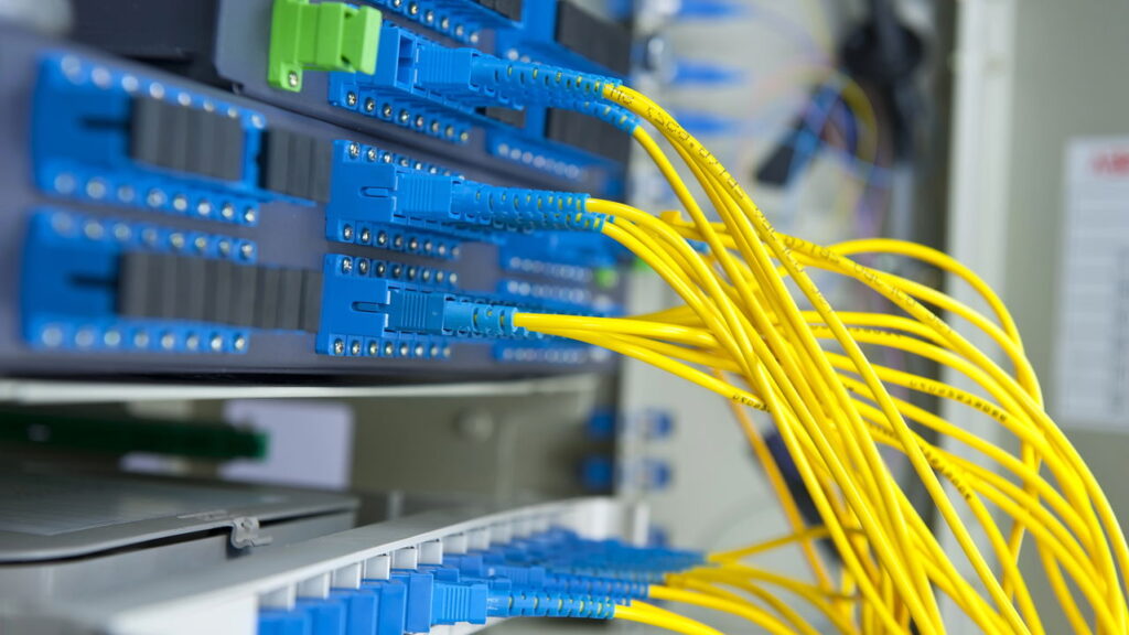 O que aconteceria se os cabos submarinos da internet fossem cortados