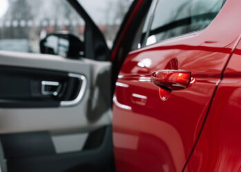 Os carros mais compactos do Brasil em 2025 surpreende pelo conforto e economia.