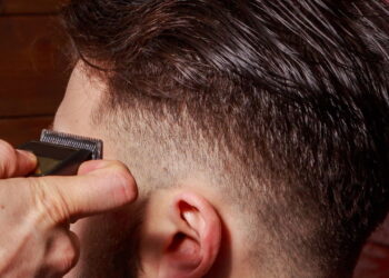 Os cortes masculinos mais estilosos de 2025 estão bombando nos salões
