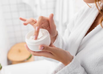 Sua pele pode mudar com o creme anti-idade certo
