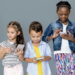 Exposição infantil a redes sociais associada a cyberbullying, distúrbios do sono e conflitos familiares