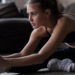 3 exercícios fáceis para cuidar de você mesmo sem sair de casa