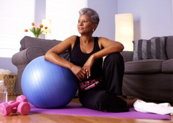 Os 4 melhores exercícios de mobilidade para fazer em casa