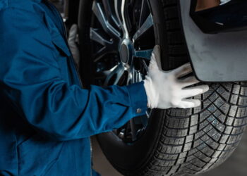 Motoristas que ignoram isso sobre os pneus podem pagar caro