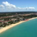 Cidade histórica da Bahia oferece praias, festas e comida boa em um só lugar