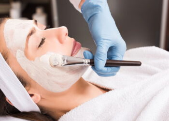 Rejuvenescimento facial é o tratamento mais buscado para rugas