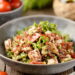 Salada de quinoa vira queridinha do momento com combinação de sabores irresistíveis
