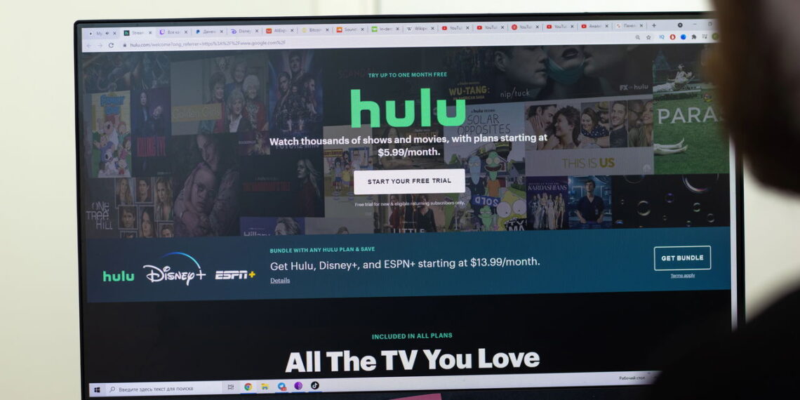 Série da Hulu amada pelos fãs de sci-fi com 83% de aprovação no RT!
