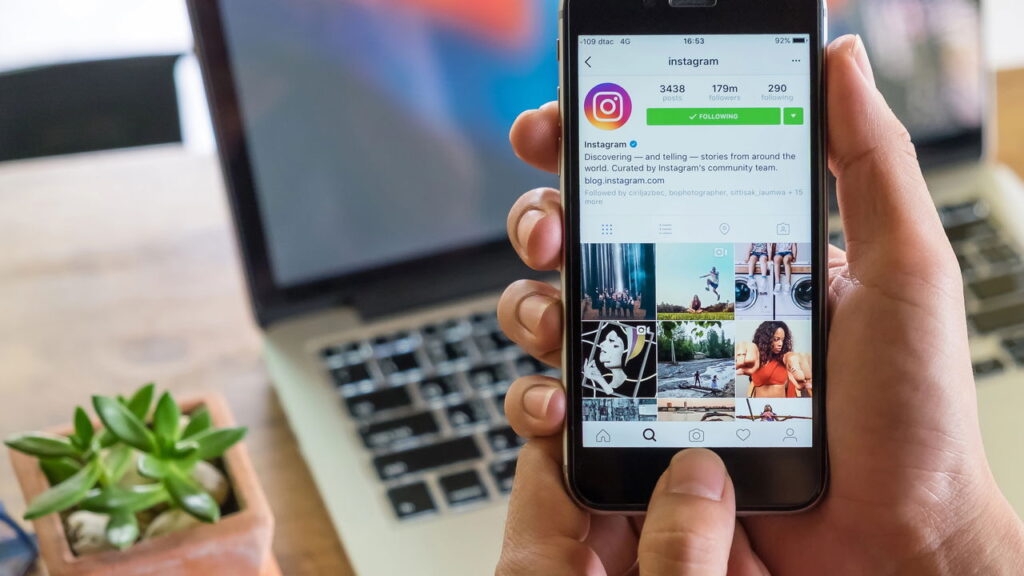 Redes sociais podem causar ansiedade precoce, alertam psicólogos!