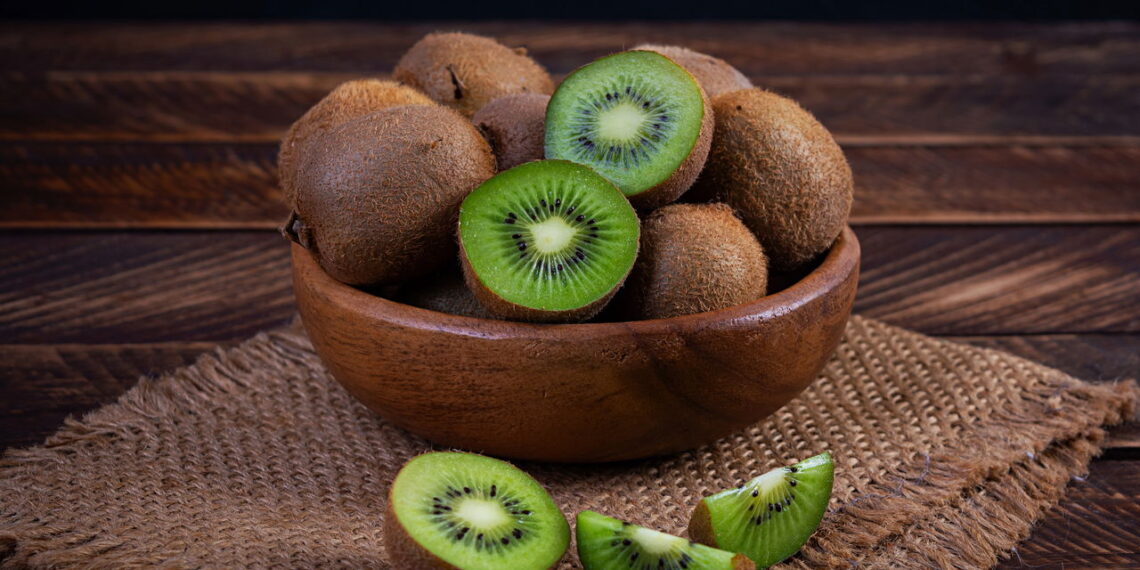 Fruta exótica é conhecida pelo sabor único e pela riqueza em vitamina C