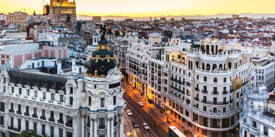 Capital vibrante da Espanha combina perfeitamente tradição e modernidade!