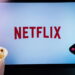Filme da Netflix conquista fãs de ficção científica com drama amoroso!