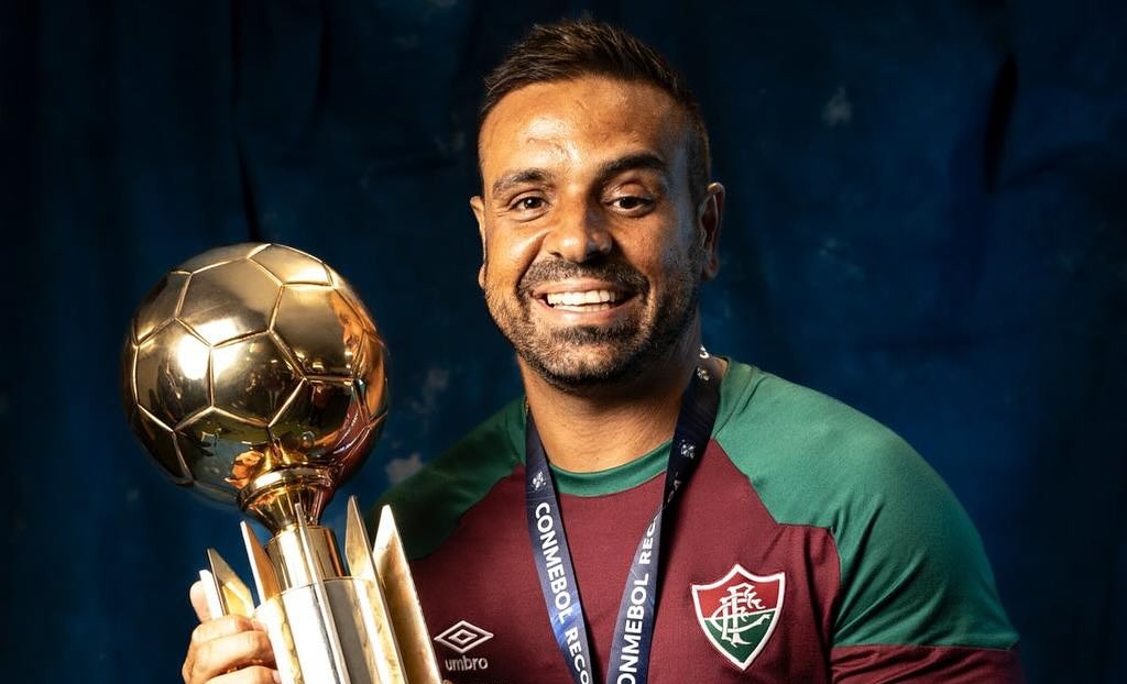 Morre aos 38 anos preparador físico do Fluminense e deixa o time em luto

