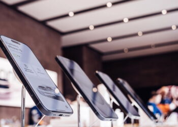 As 5 marcas de celular mais duráveis e com os melhores softwares em 2025!
