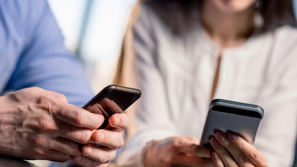 Os 6 melhores celulares para quem quer desempenho rápido e bateria duradoura