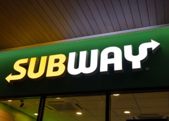 Subway fecha mais de 600 lojas e vive sua maior queda em 20 anos