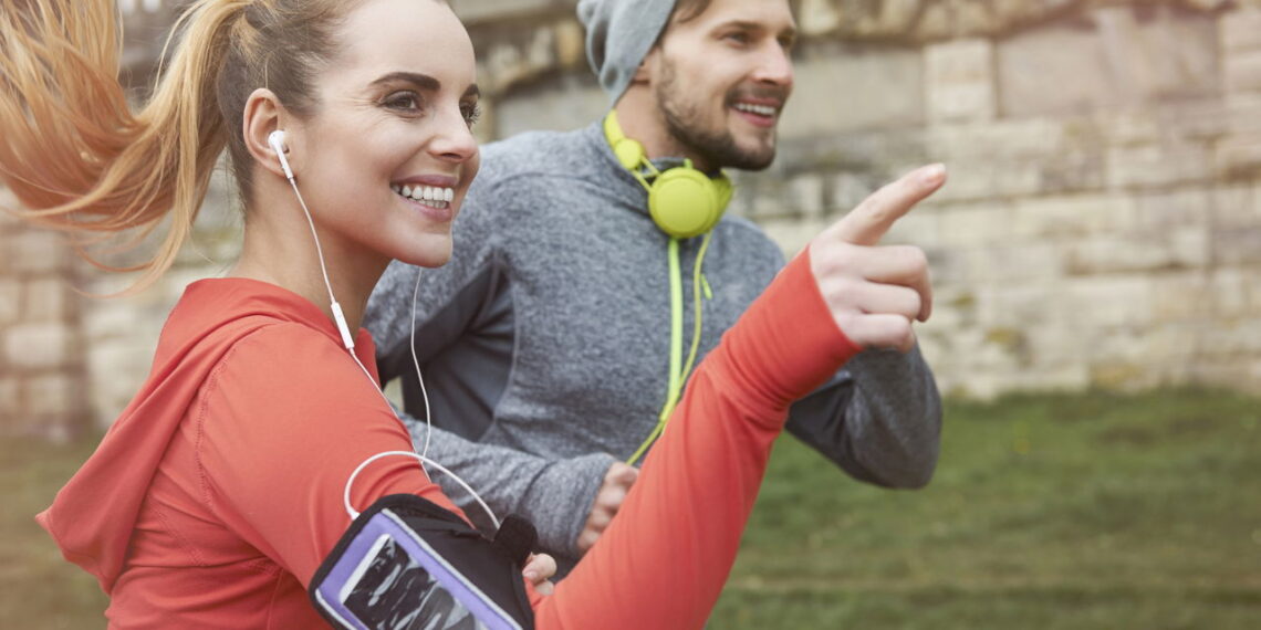Os melhores exercícios para manter a forma mesmo viajando