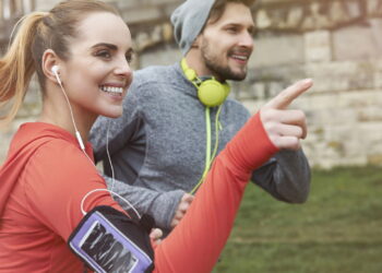 Os melhores exercícios para manter a forma mesmo viajando