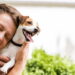 O que significa falar com animais de estimação como se fossem humanos, segundo a psicologia