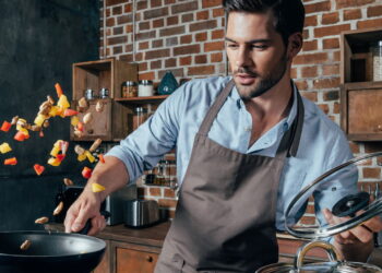 As 3 plantas que você pode cultivar na cozinha para temperos frescos