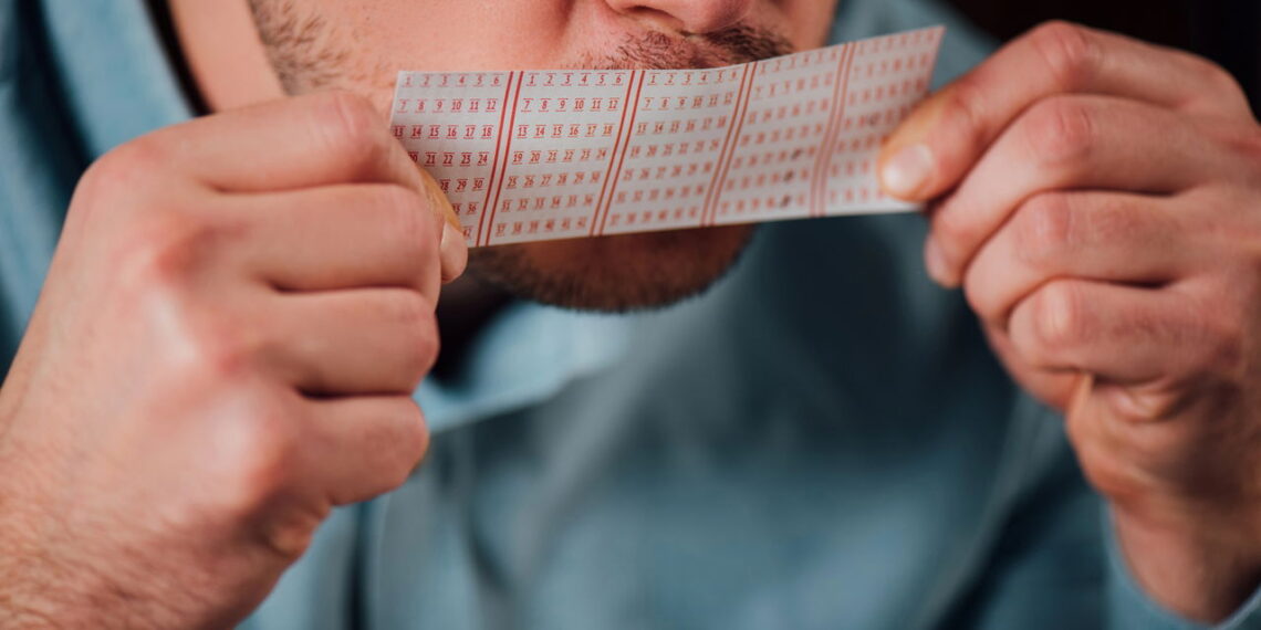 Sortudo em Maine ganha US$ 1.348 bilhões com ticket de US$ 2 no Mega Millions