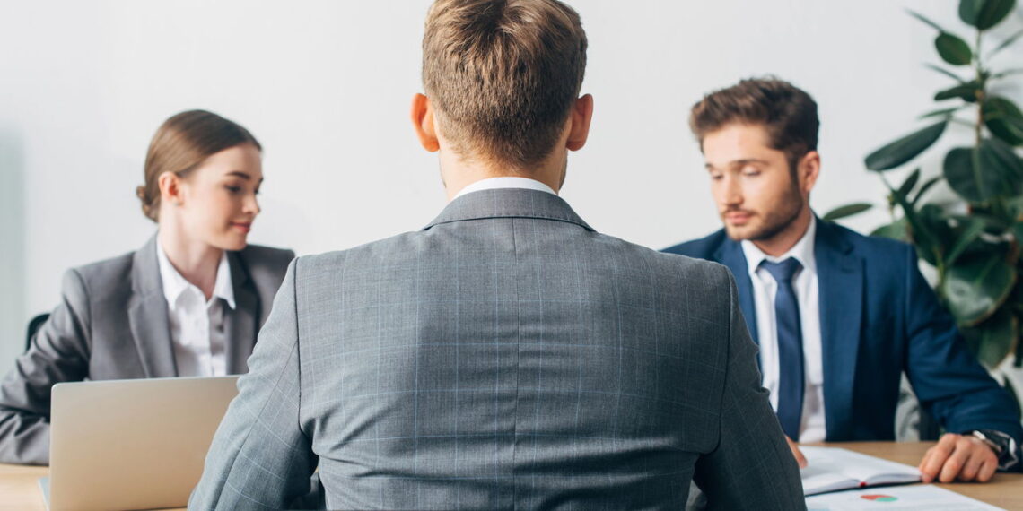 Cinco dicas de psicólogos para mandar bem na entrevista de emprego
