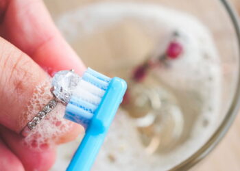 Você nunca mais vai jogar fora sua escova de dentes depois de saber disso