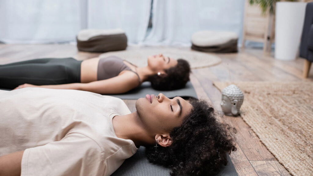 Como acordar cedo pode aumentar sua autoestima, segundo a psicologia?