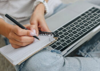 Ter uma rotina manual aumenta a disciplina e o foco, segundo a psicologia