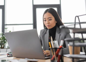 Inteligência artificial vai mudar o mercado de trabalho, segundo economista