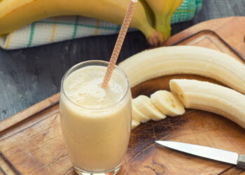 Nem açúcar, nem farinha: doce gelado pronto em 10 minutos