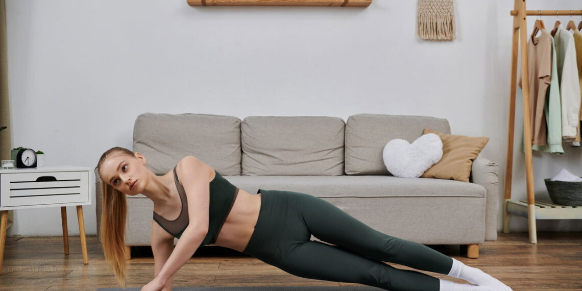 3 exercícios rápidos que aumentam a energia e bem-estar feminino