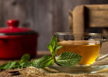 Como preparar chá de camomila com lavanda para relaxar