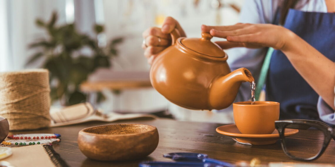 Chás de plantas para cuidar do fígado com benefícios naturais