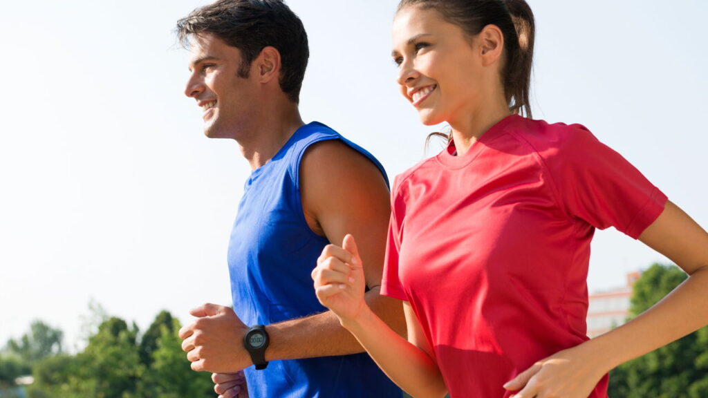Exercícios para treinar as coxas e glúteos em casa