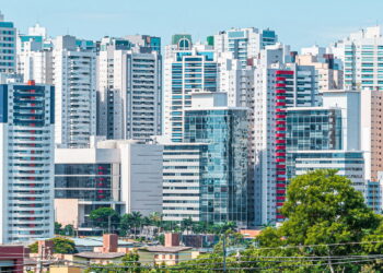 Cidade no interior do PR surpreende visitantes com vida de luxo e qualidade de vida elevada