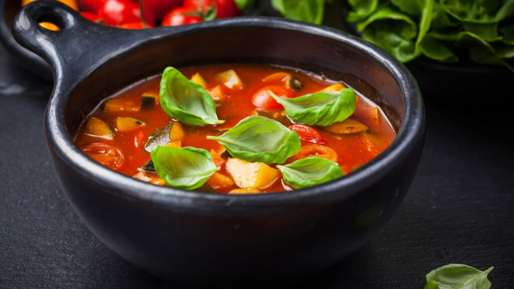 Receitas de refeições leves que ajudam na digestão e no sono