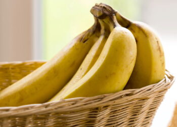 Bananas frescas por mais tempo com um truque simples e surpreendente